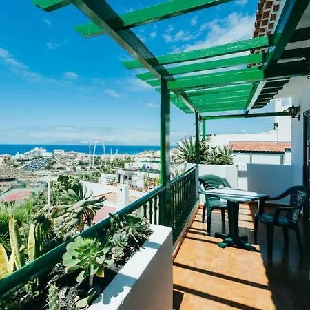 레지덴셜 넵투노 호텔 *